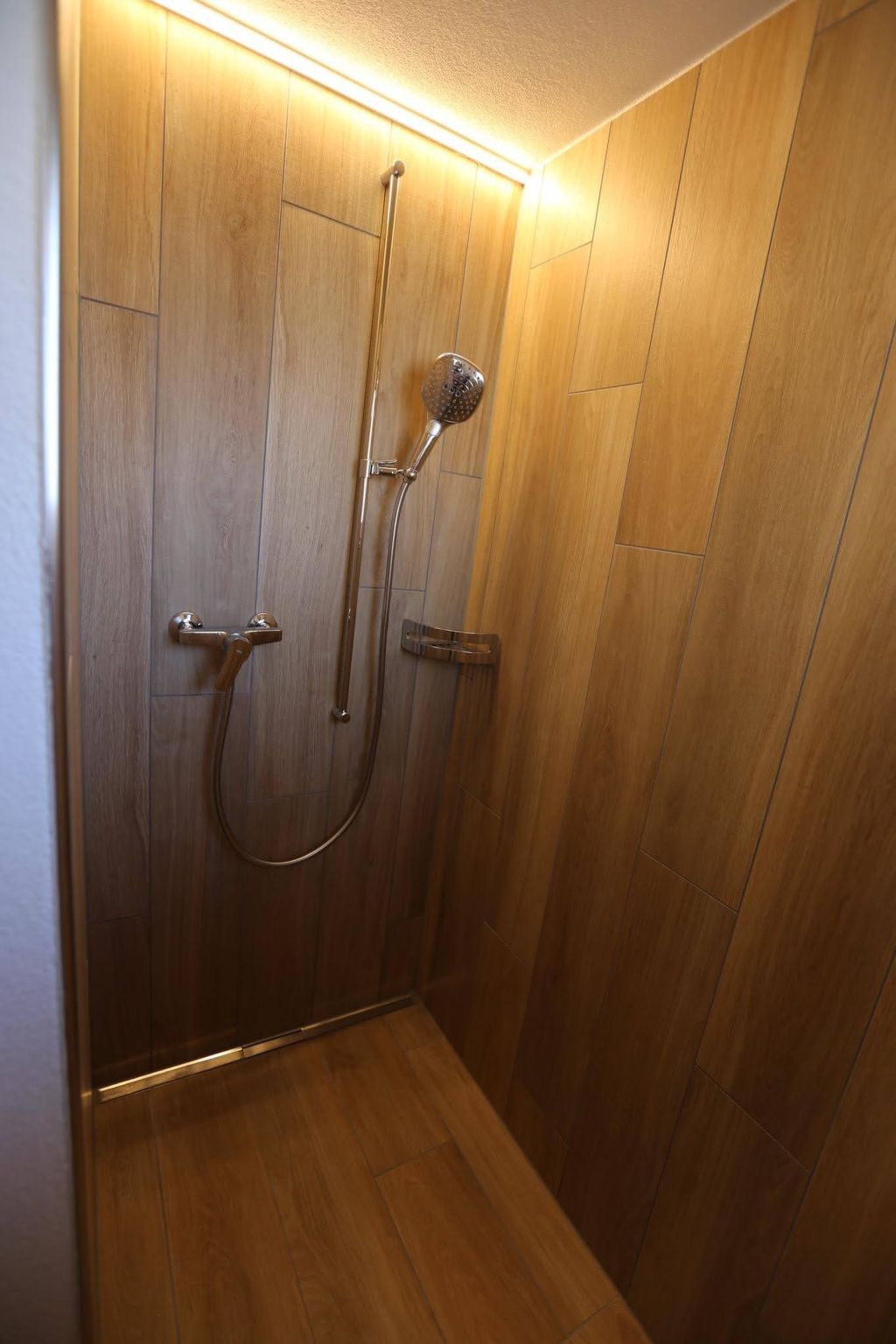 Chalet Claudia Appartement/Fewo, Dusche, 1 Schlafraum 2-Bett-Wohnung - Drinnen