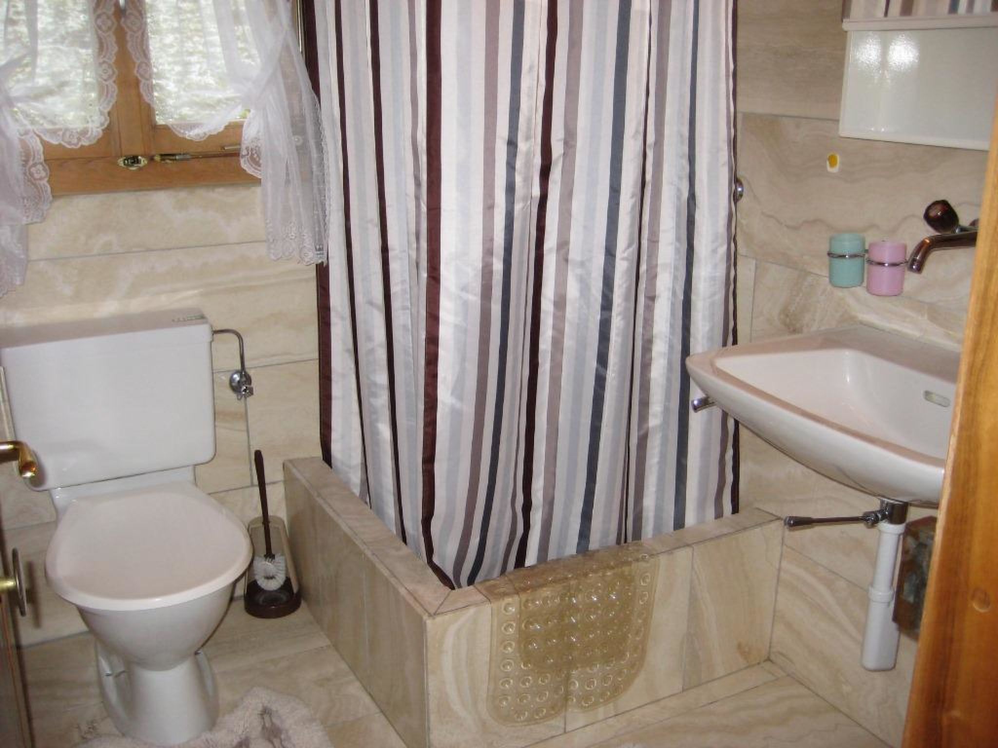 Arnika # 2 Appartement/Fewo, Dusche oder Bad, WC, 2 Schlafräume - Drinnen