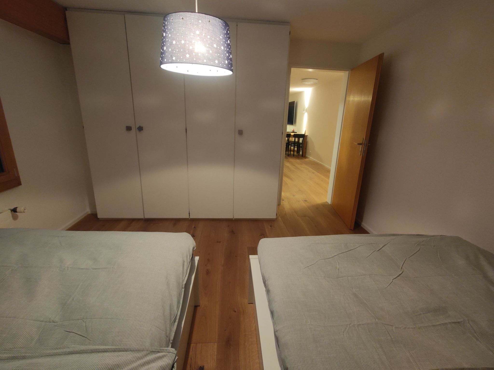 Lenk Unique Appartement/Fewo, Dusche und Bad, WC, 2 Schlafräume 4-Bettwohnung - Image-tags.info