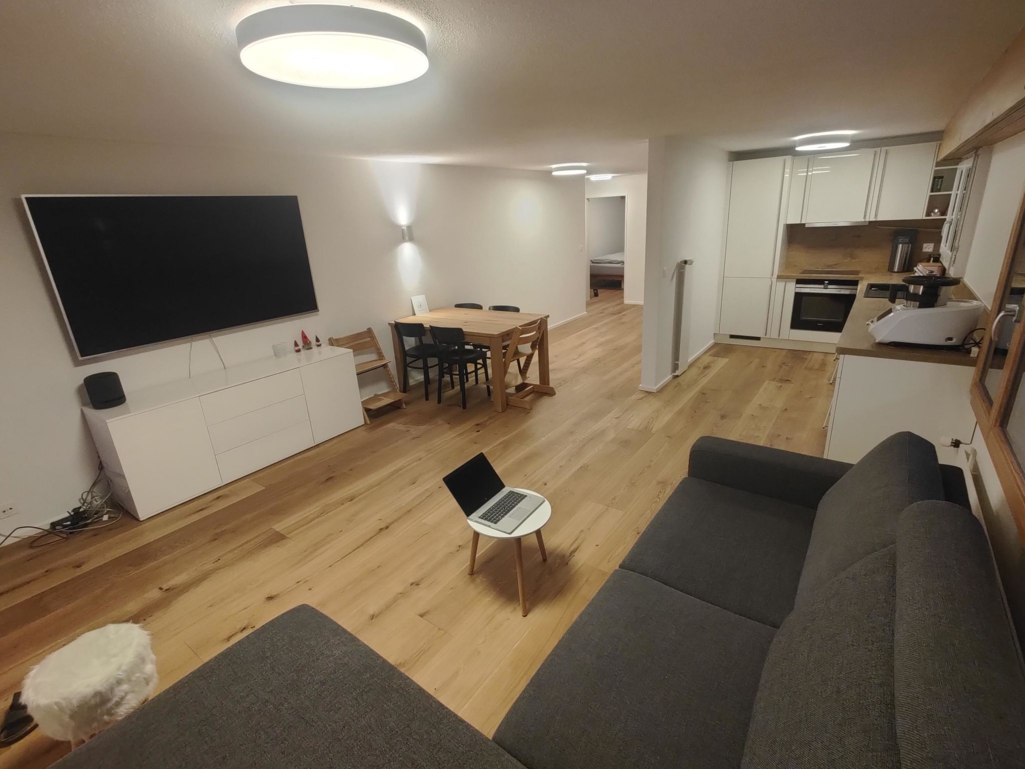 Lenk Unique Appartement/Fewo, Dusche und Bad, WC, 2 Schlafräume 4-Bettwohnung