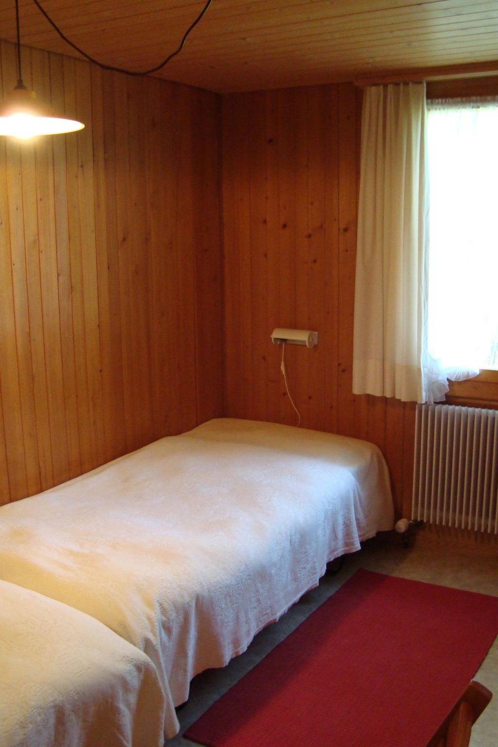Chriba Appartement/Fewo, Dusche oder Bad, WC, 3 Schlafräume 6-Bett-Wohnung - Drinnen