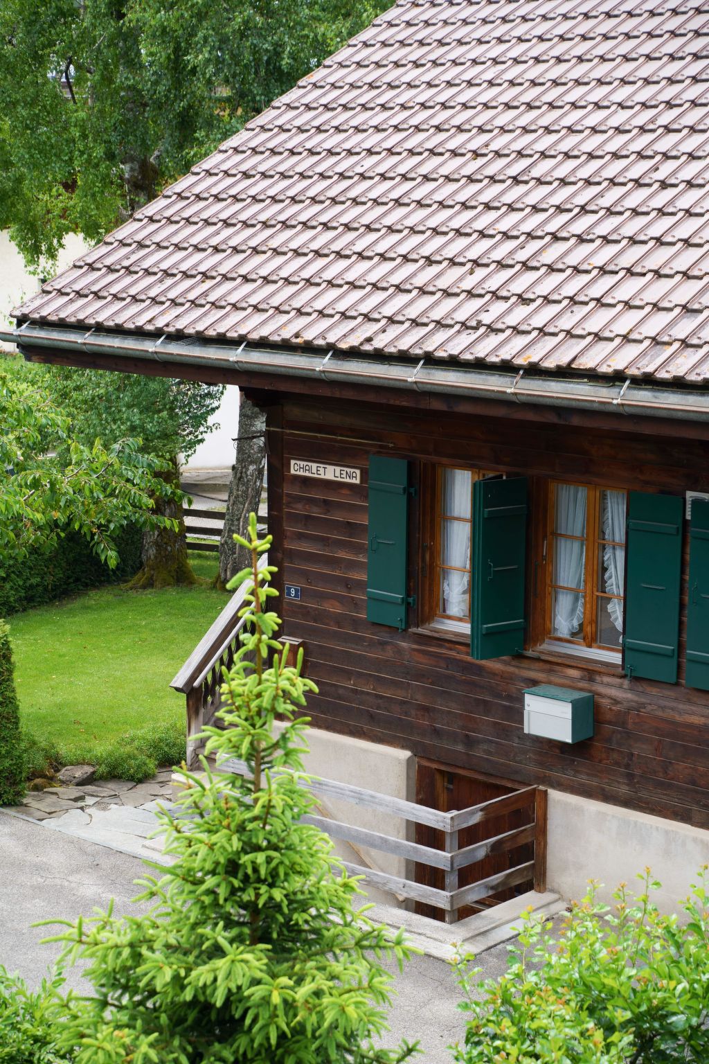 Lena, Chalet