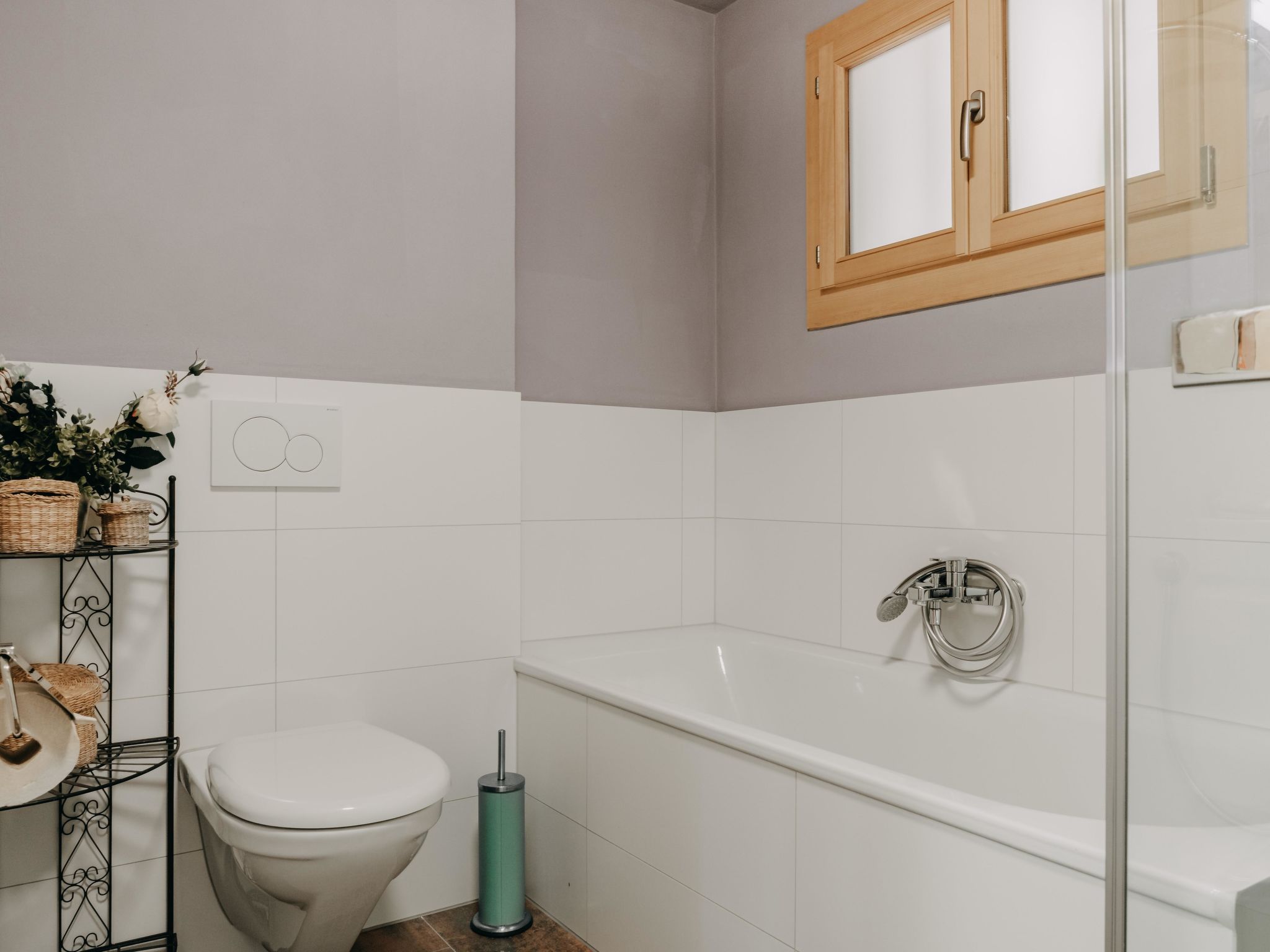 Photo of Giferblick Appartement/Fewo, Dusche und Bad, WC 6-Bettwohnung