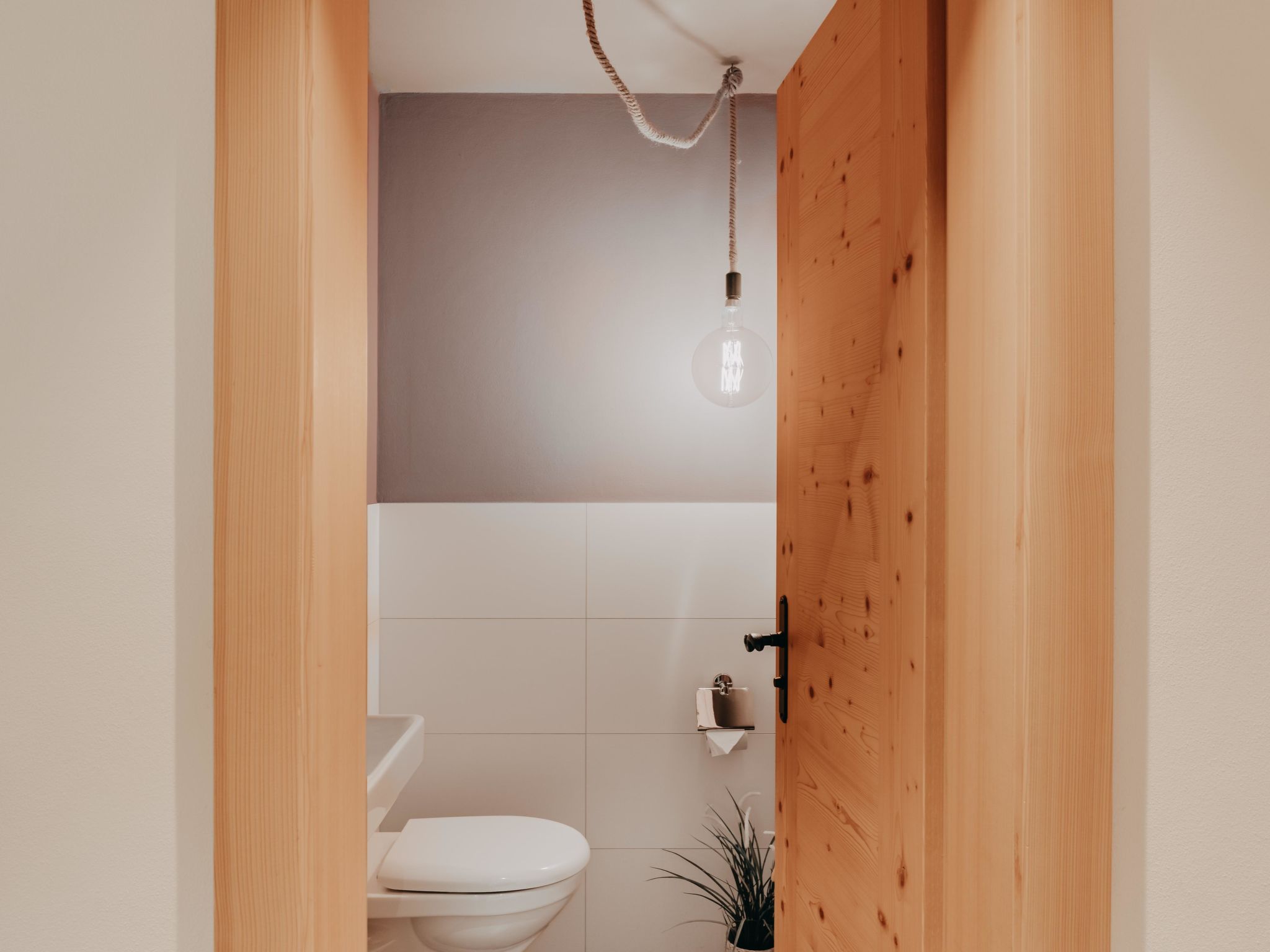 Photo of Giferblick Appartement/Fewo, Dusche und Bad, WC 6-Bettwohnung