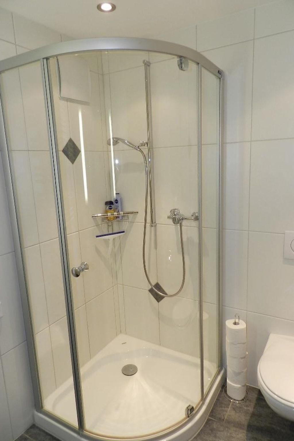 Photo of Lisa Appartement/Fewo, Dusche oder Bad, WC 4-Bettwohnung