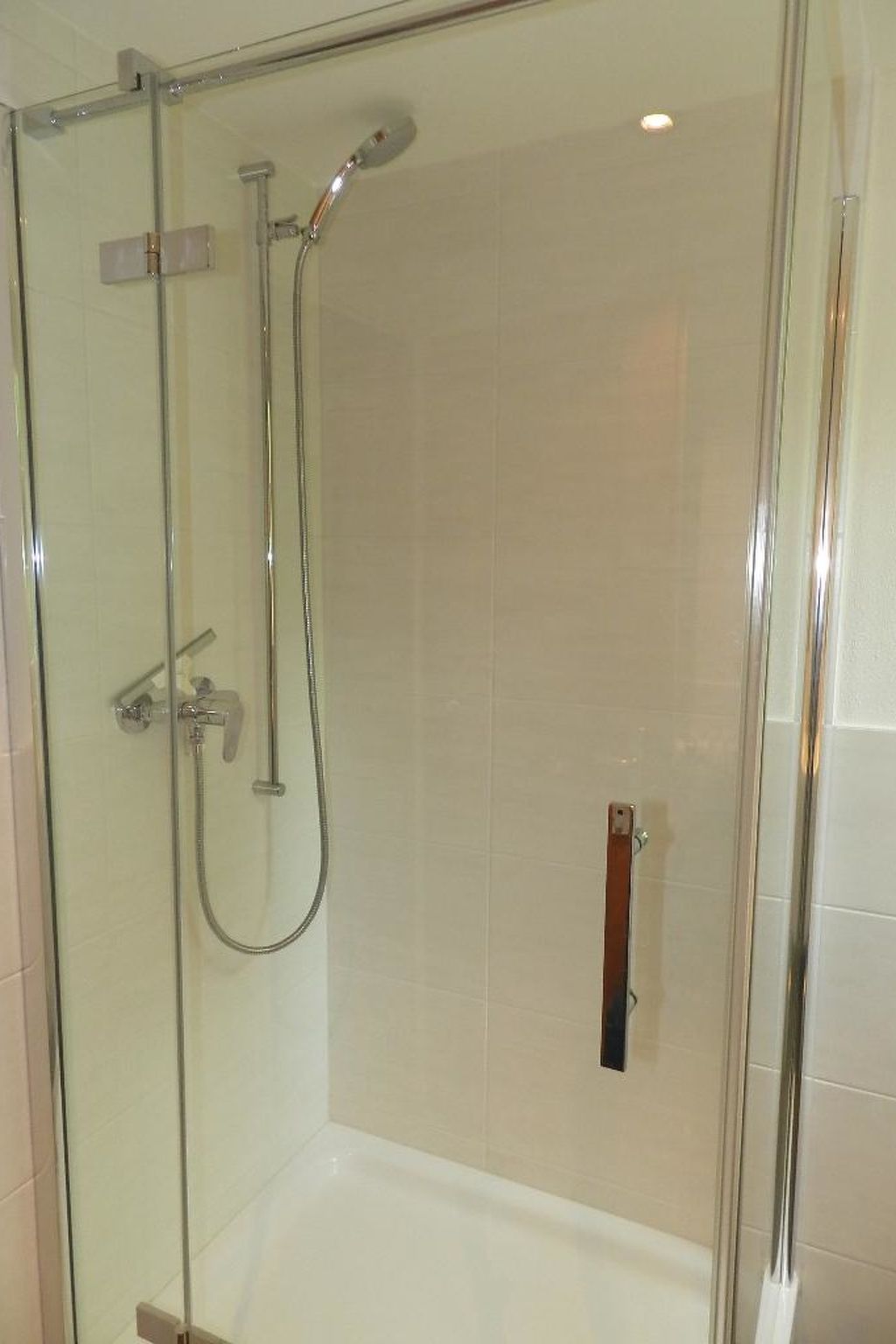 Photo of Tree-Tops, Chalet Appartement/Fewo, Dusche und Bad, WC 9-Bettwohnung