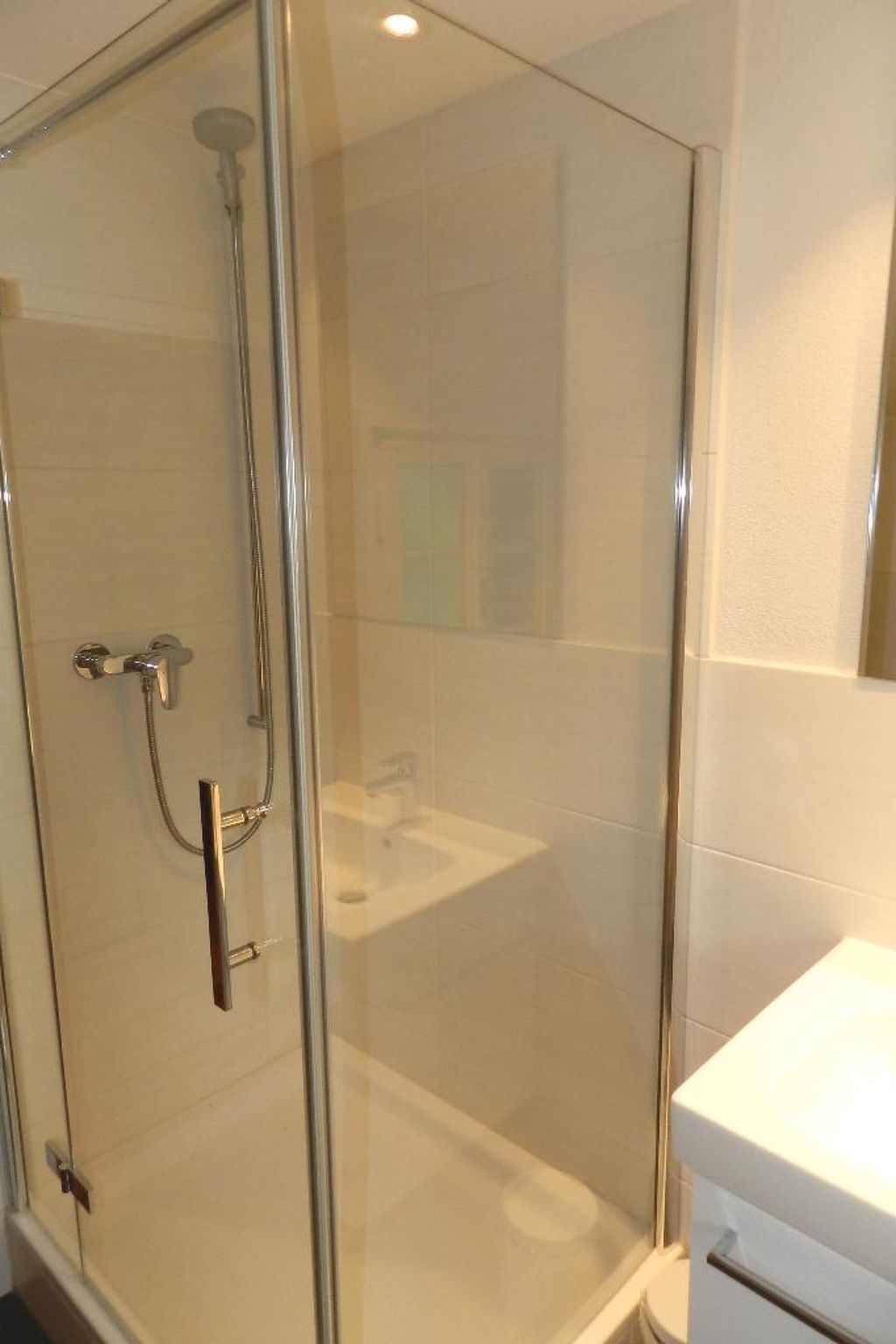 Photo of Tree-Tops, Chalet Appartement/Fewo, Dusche und Bad, WC 9-Bettwohnung