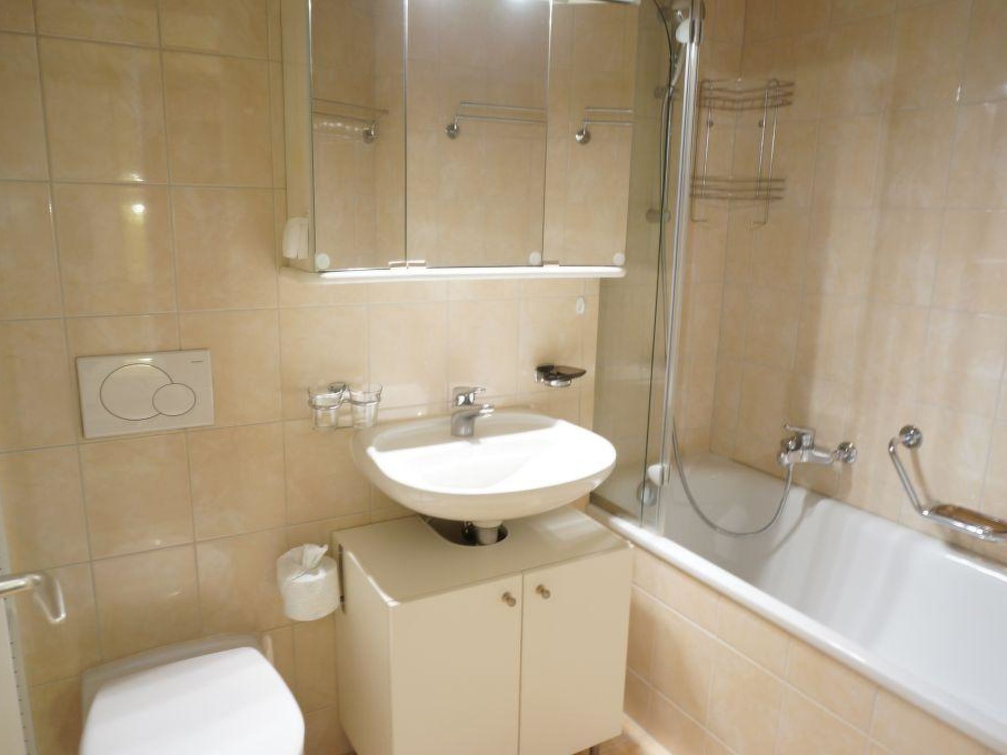 Photo of La Sarine 13 Studio, Dusche oder Bad, WC 2-Bettwohnung