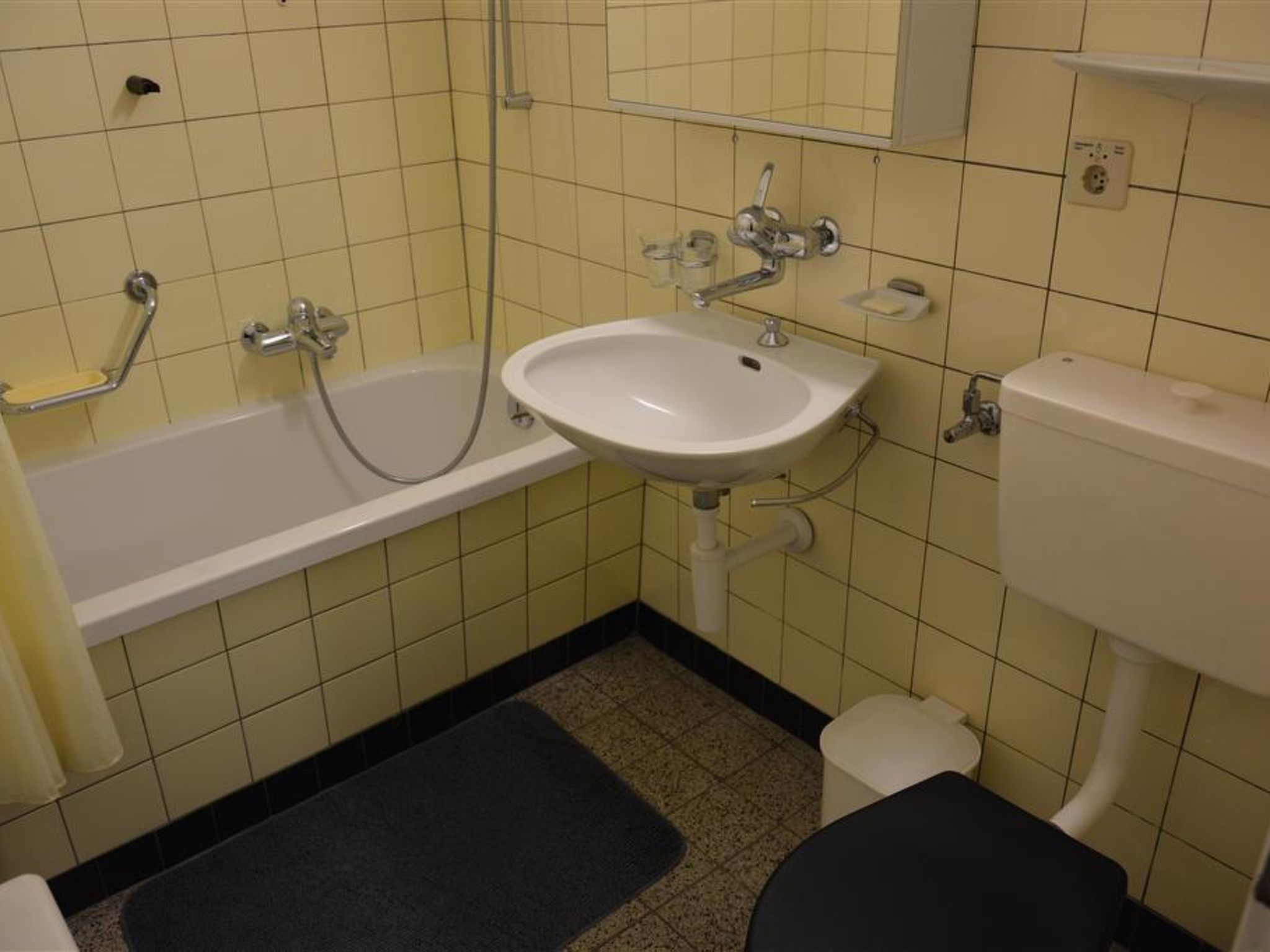 Photo of Oberland Nr. 29 Appartement/Fewo, Dusche oder Bad, WC 6-Bettwohnung