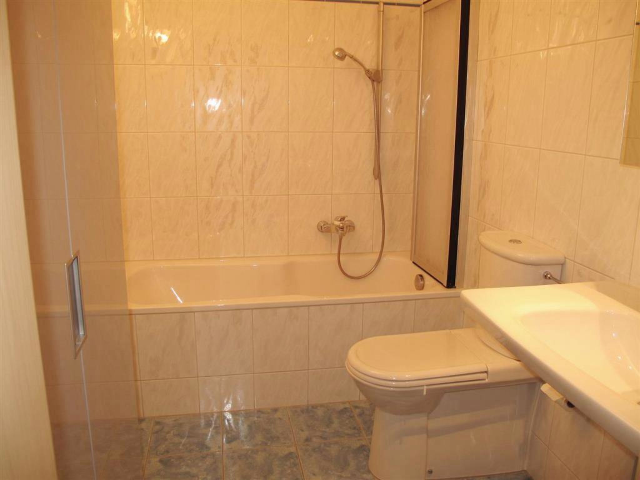 Photo of Grüenbüelti Appartement/Fewo, Dusche oder Bad, WC 6-Bettwohnung