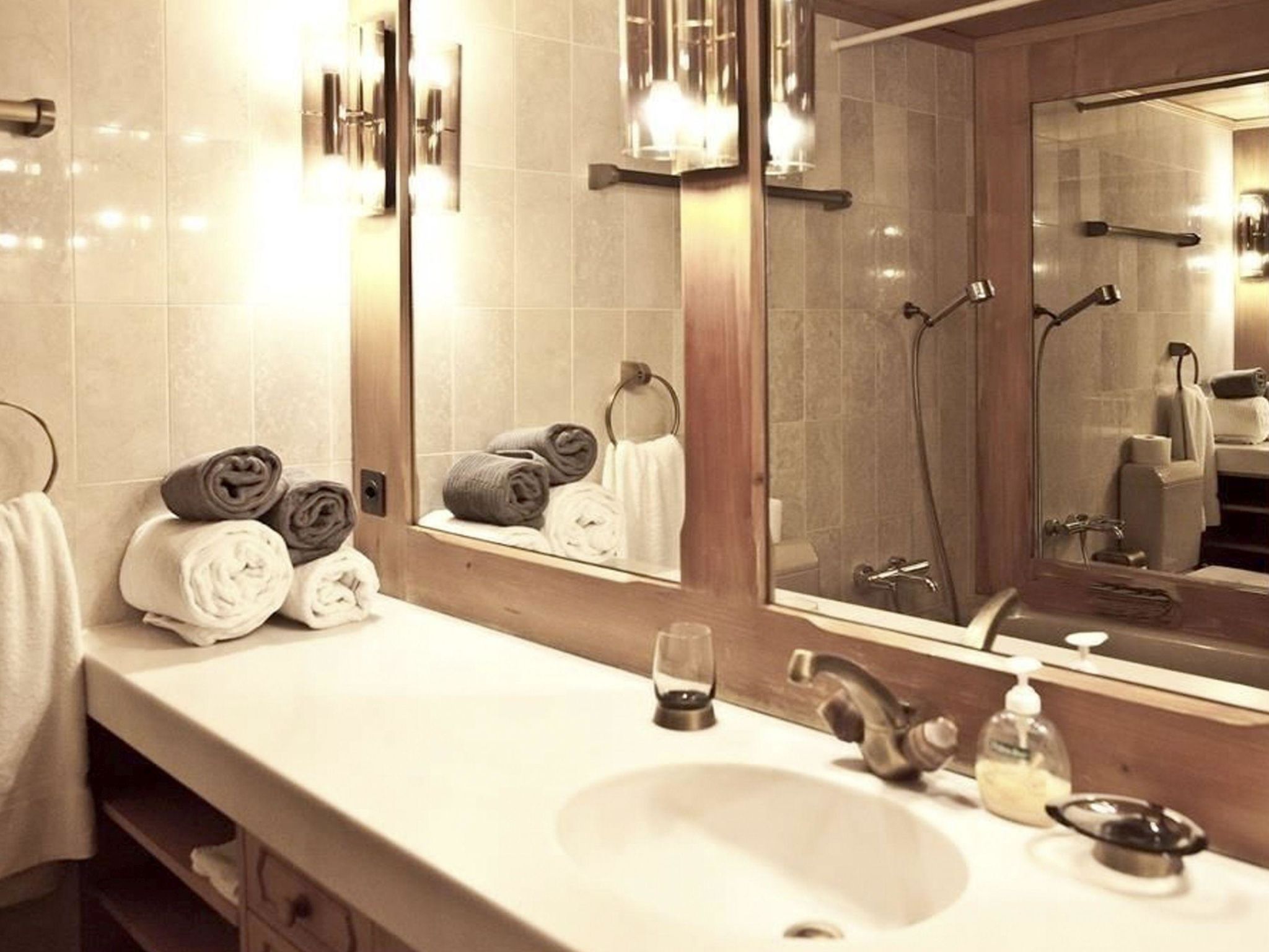 Photo of Drive Appartement/Fewo, Dusche oder Bad, WC 4-Bettwohnung