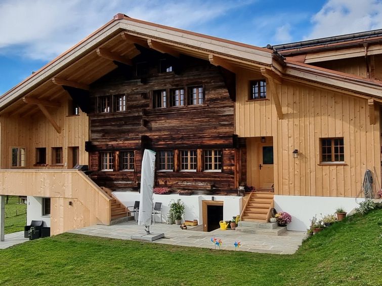 Tüllerhus Studio Accommodation in Gstaad