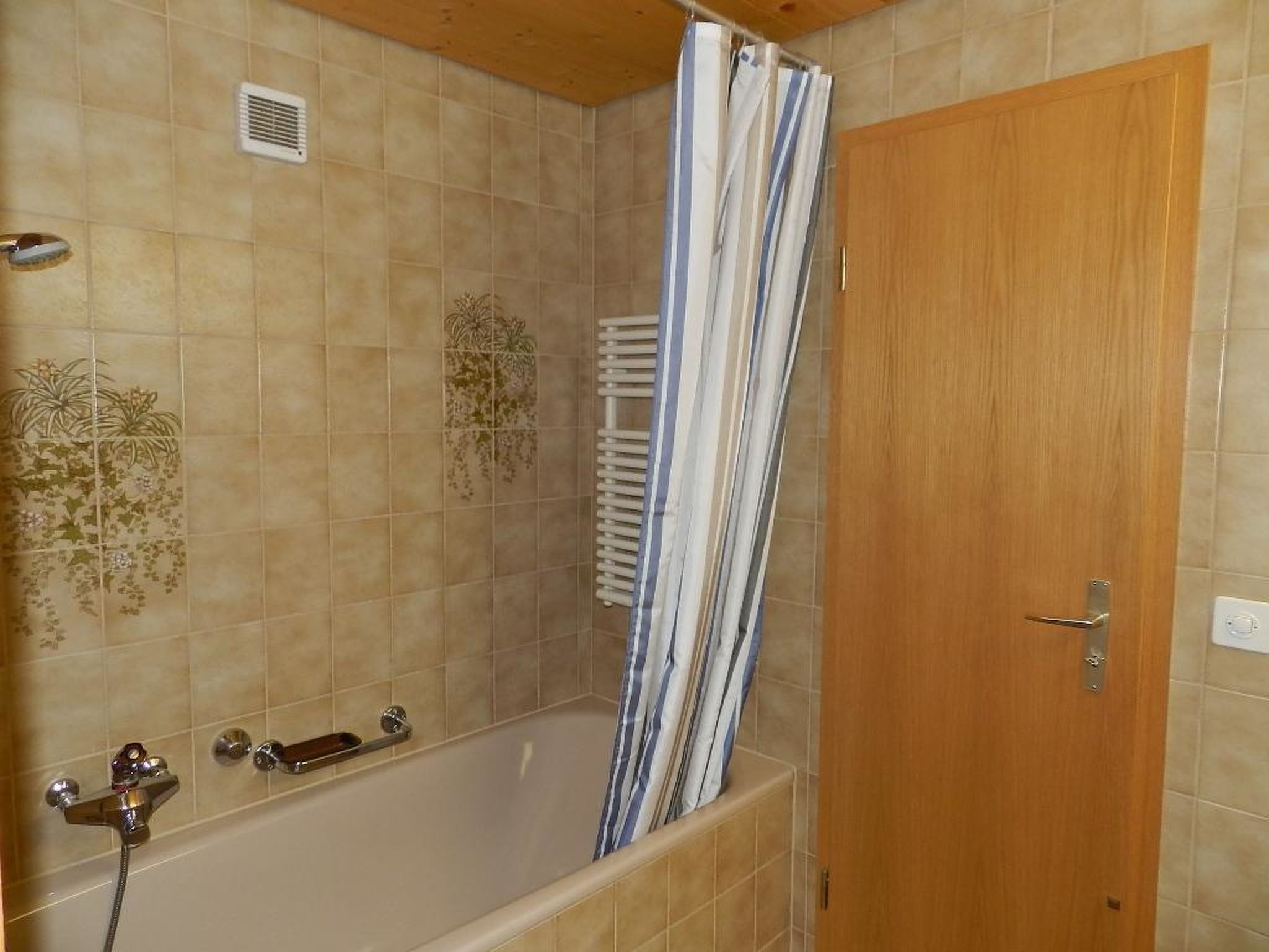 Photo of Hornflue (Baumann) Appartement/Fewo, Dusche oder Bad, WC 4-Bettwohnung