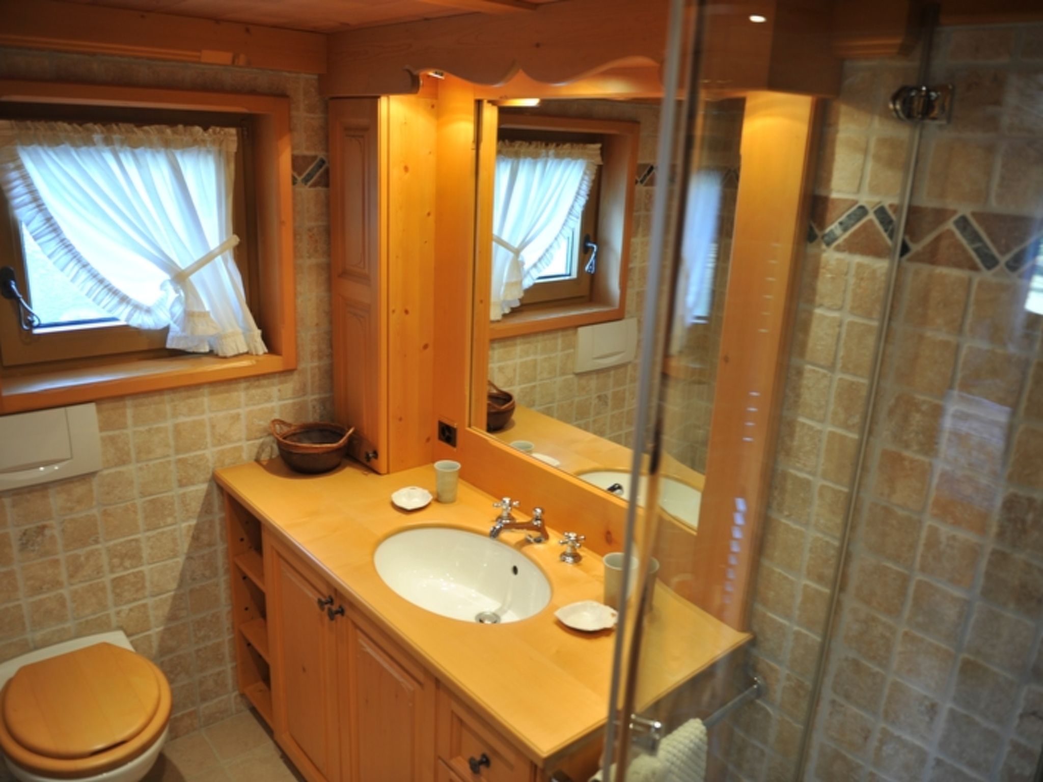 Photo of Chalet Nyati, (Gstaad),