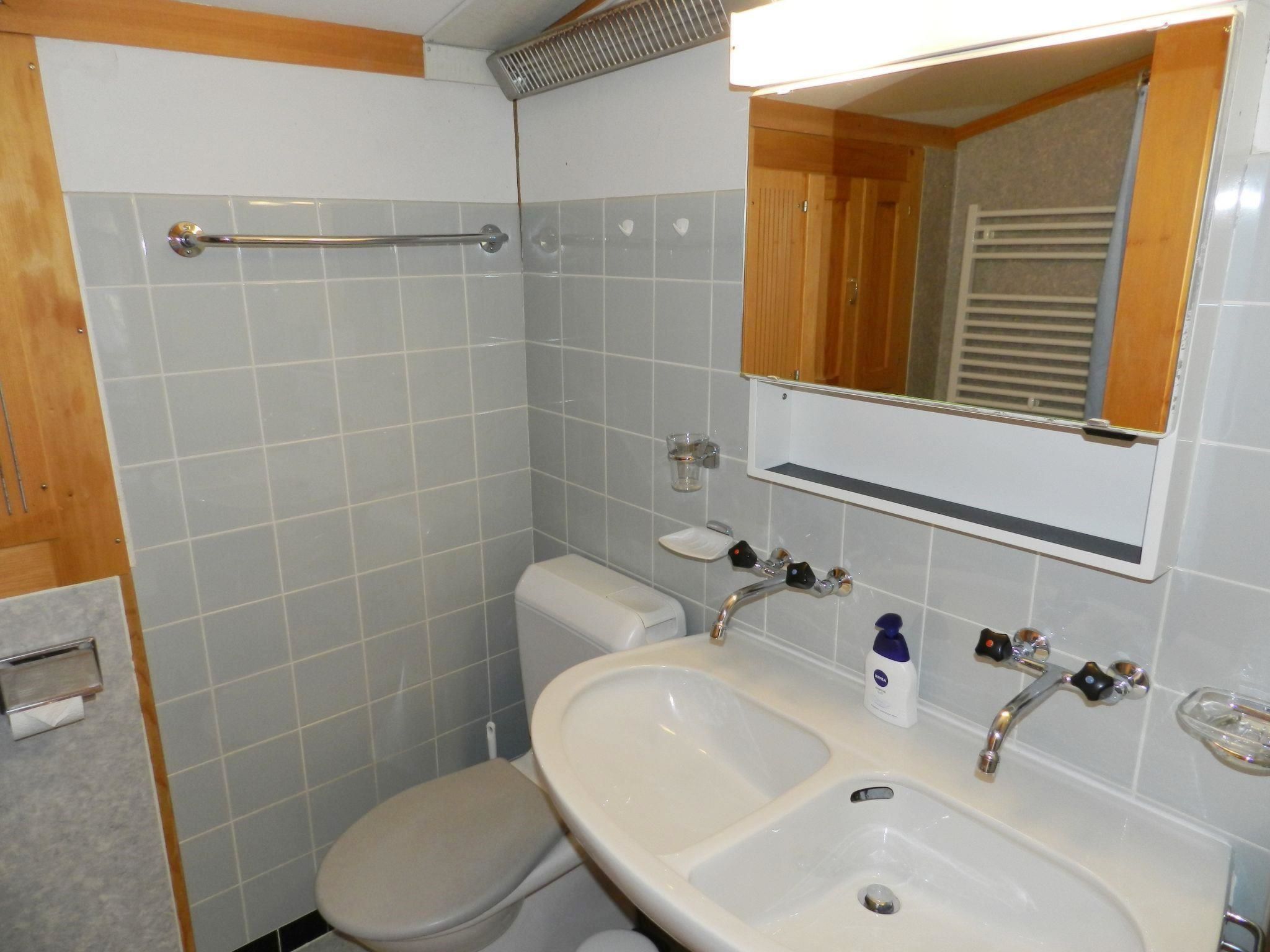 Photo of Guex Appartement/Fewo, Dusche oder Bad, WC 5-Bettwohnung
