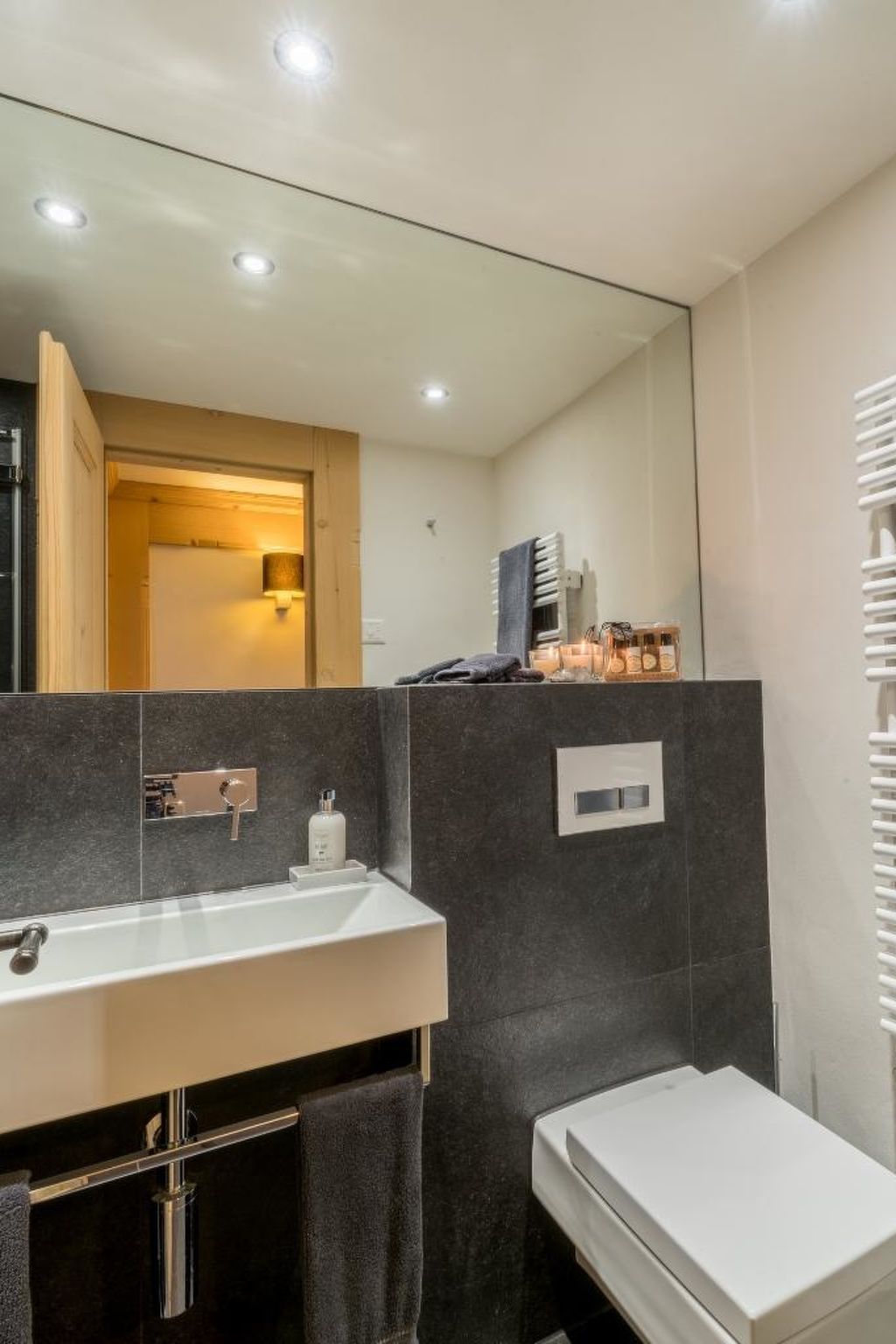 Photo of Les Silenes Appartement/Fewo, Dusche oder Bad, WC 6-Bettwohnung