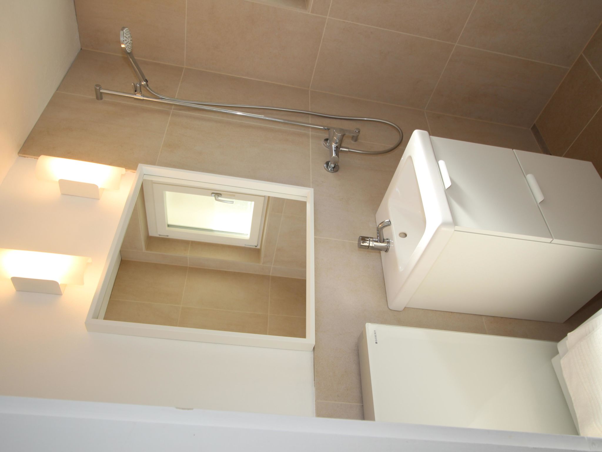 Kitty (Parterre) Appartement/Fewo, Dusche oder Bad, WC 4-Bettwohnung - Dedans