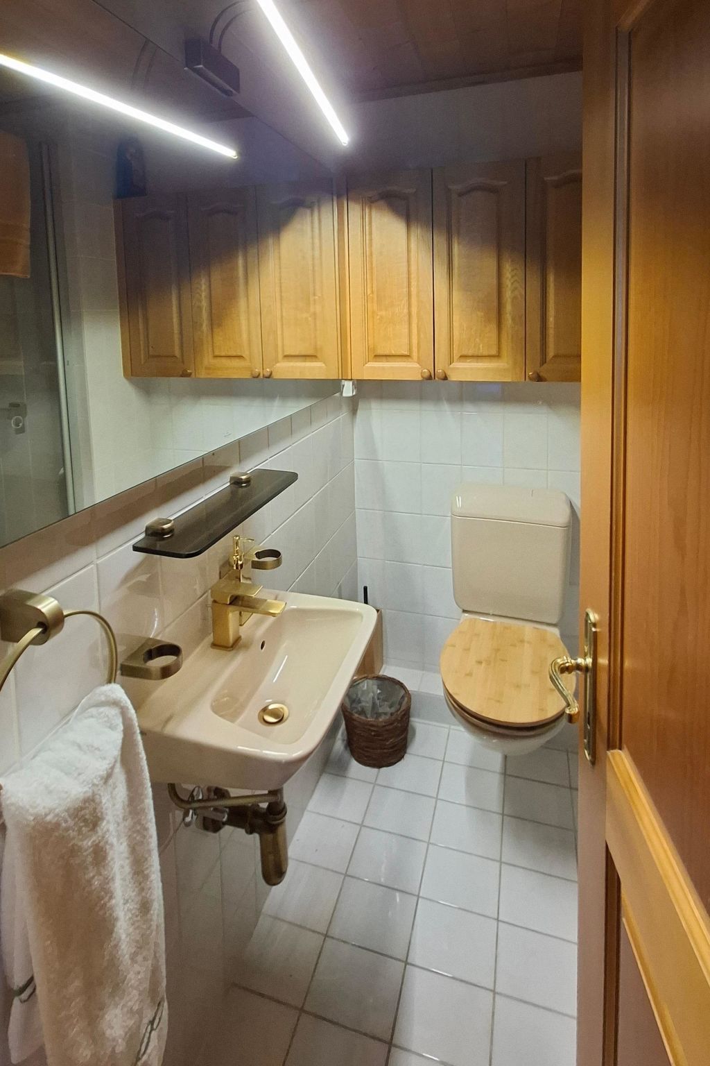 Photo of Drive (Nr. 3) Appartement/Fewo, Dusche oder Bad, WC 6-Bettwohnung