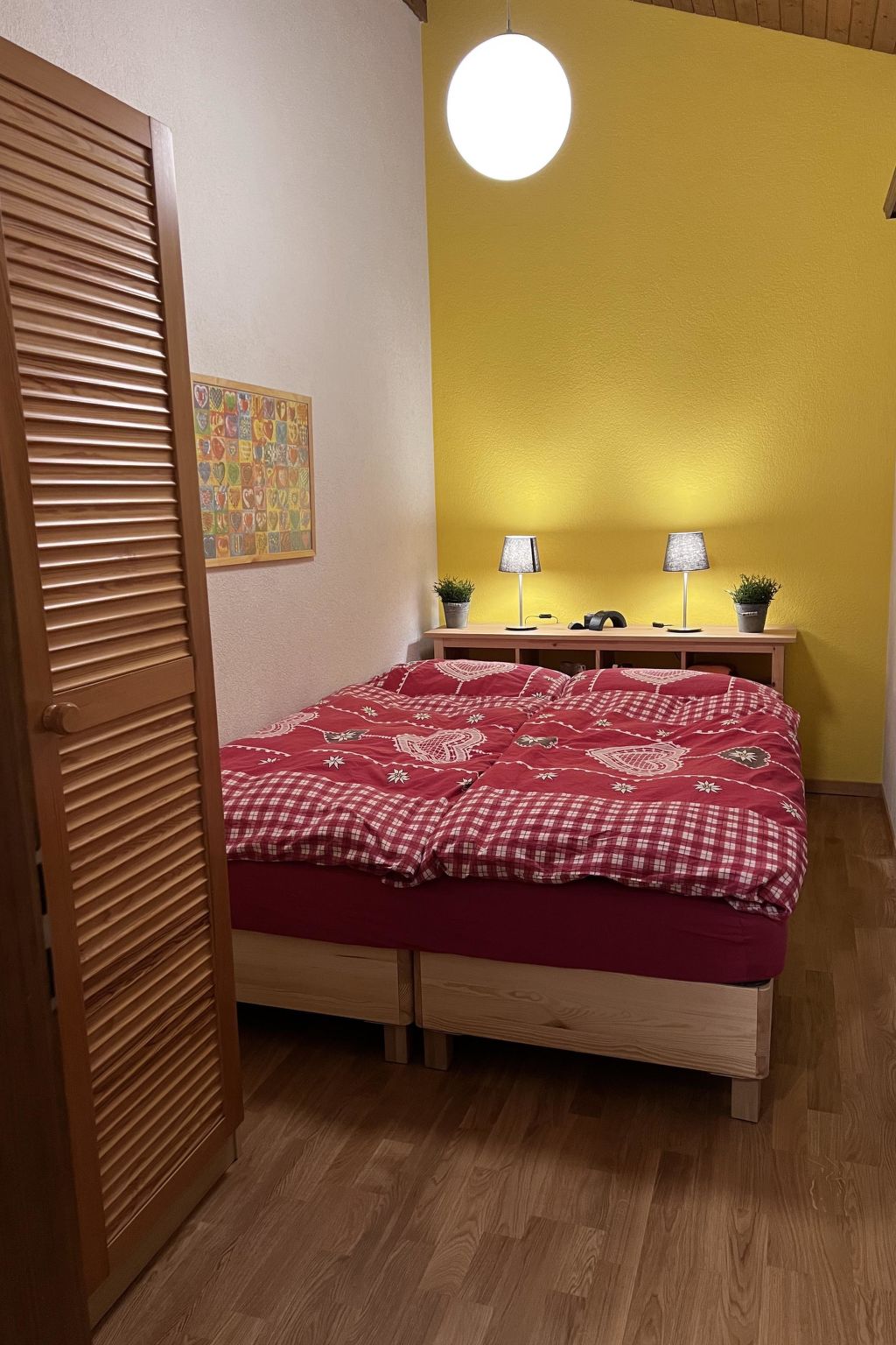 Photo of Chez-Nous Appartement/Fewo, Dusche oder Bad, WC 6-Bettwohnung