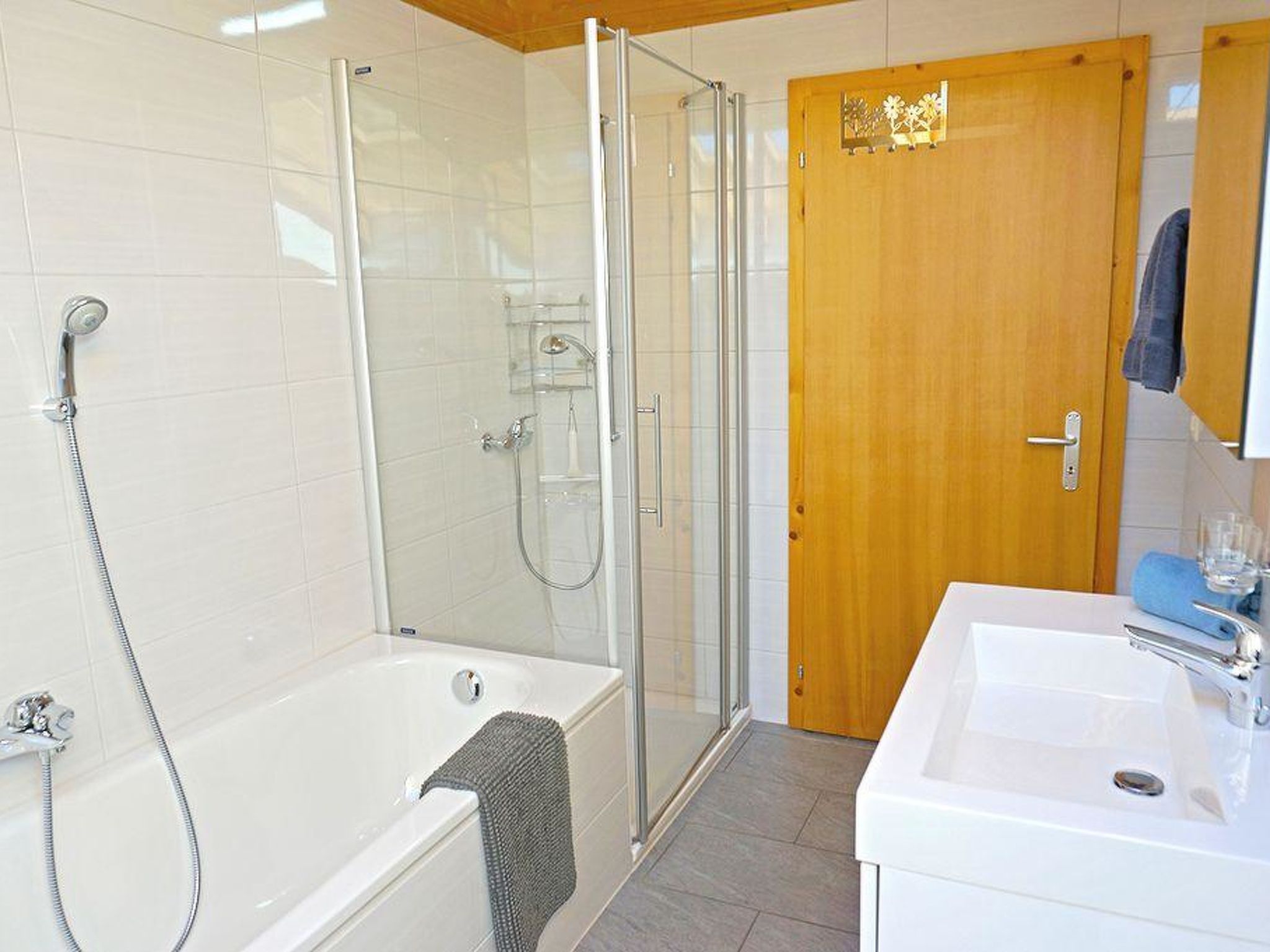 Photo of Majelas Heiti Appartement/Fewo, Dusche und Bad, WC 6-Bettwohnung