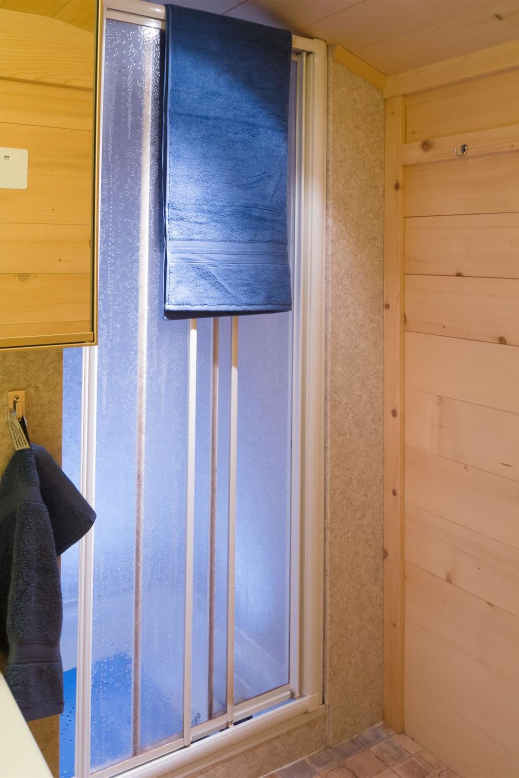 Photo of Am Bächli Appartement/Fewo, Dusche oder Bad, WC 4-Bettwohnung