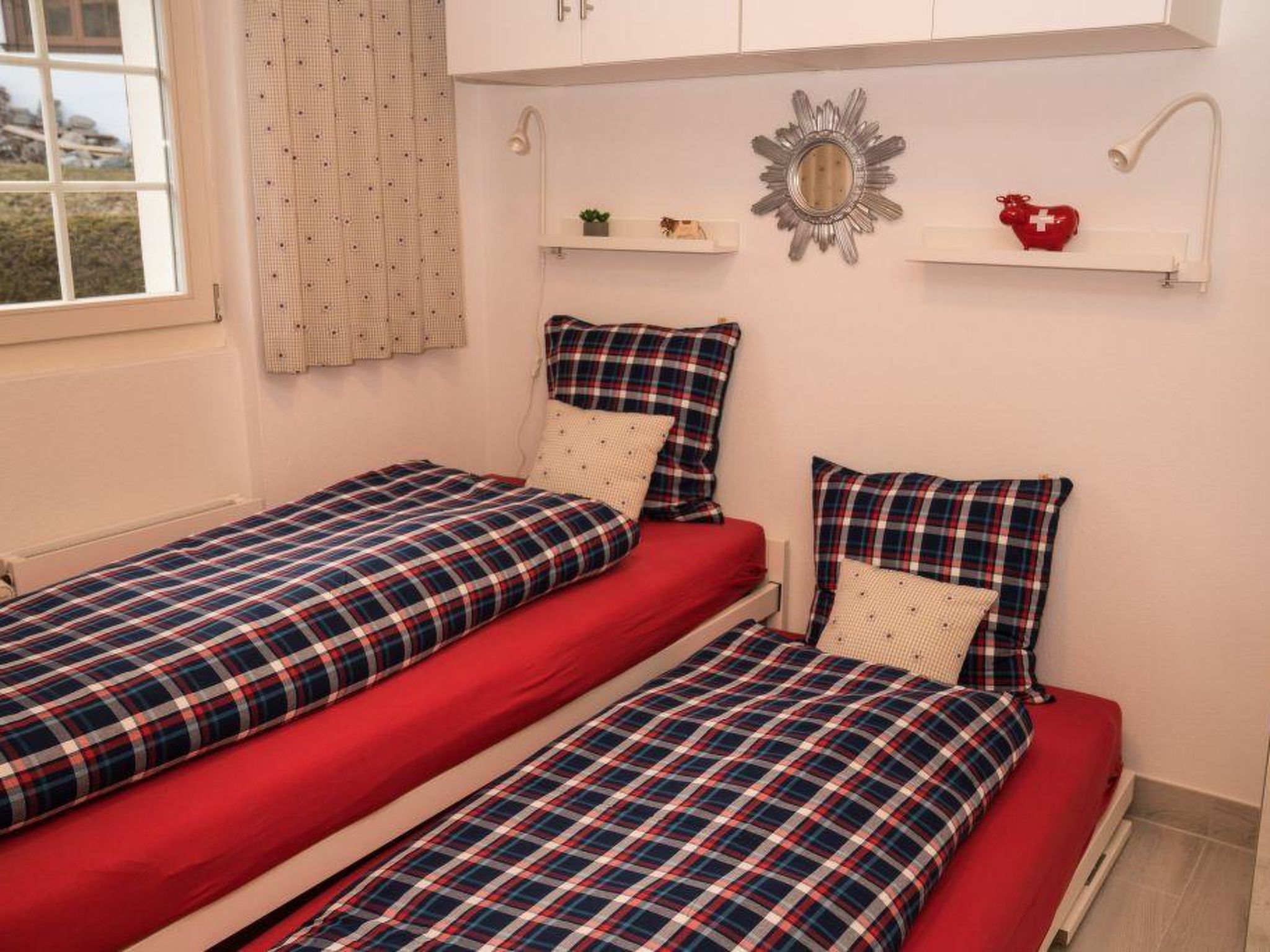 Spitzhorn Nr. 1 Appartement/Fewo, Dusche, WC, 2 Schlafräume 4-Bettwohnung - Dedans