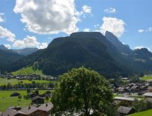 Zonnig zolderappartement met panoramisch uitzicht in Saanen - thumbnail 6