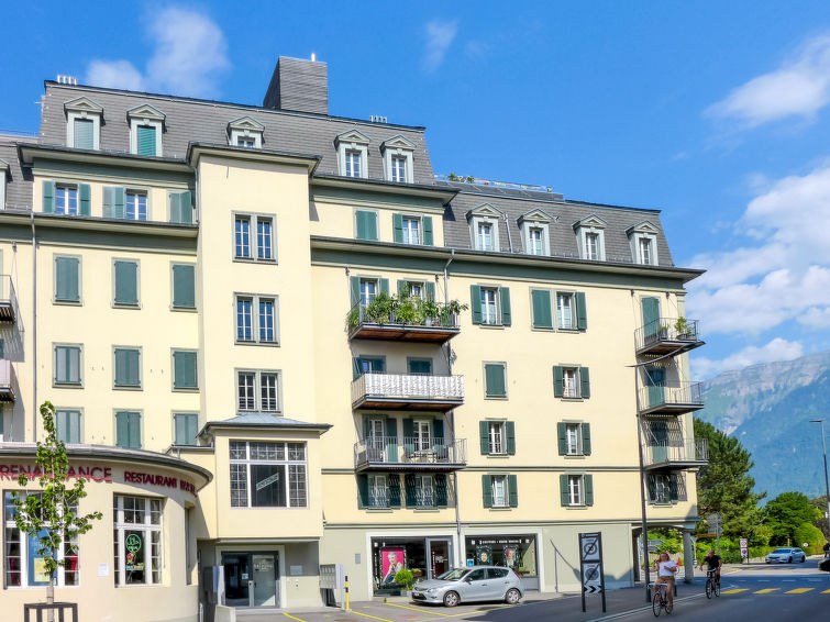 Op 800 m van de piste: appartement met wellness in Interlaken in Interlaken