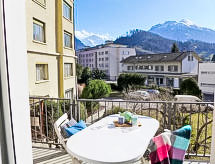 Historische Galeriestudio met Uitzicht op de Jungfrau in het Hart van Interlaken - thumbnail 3