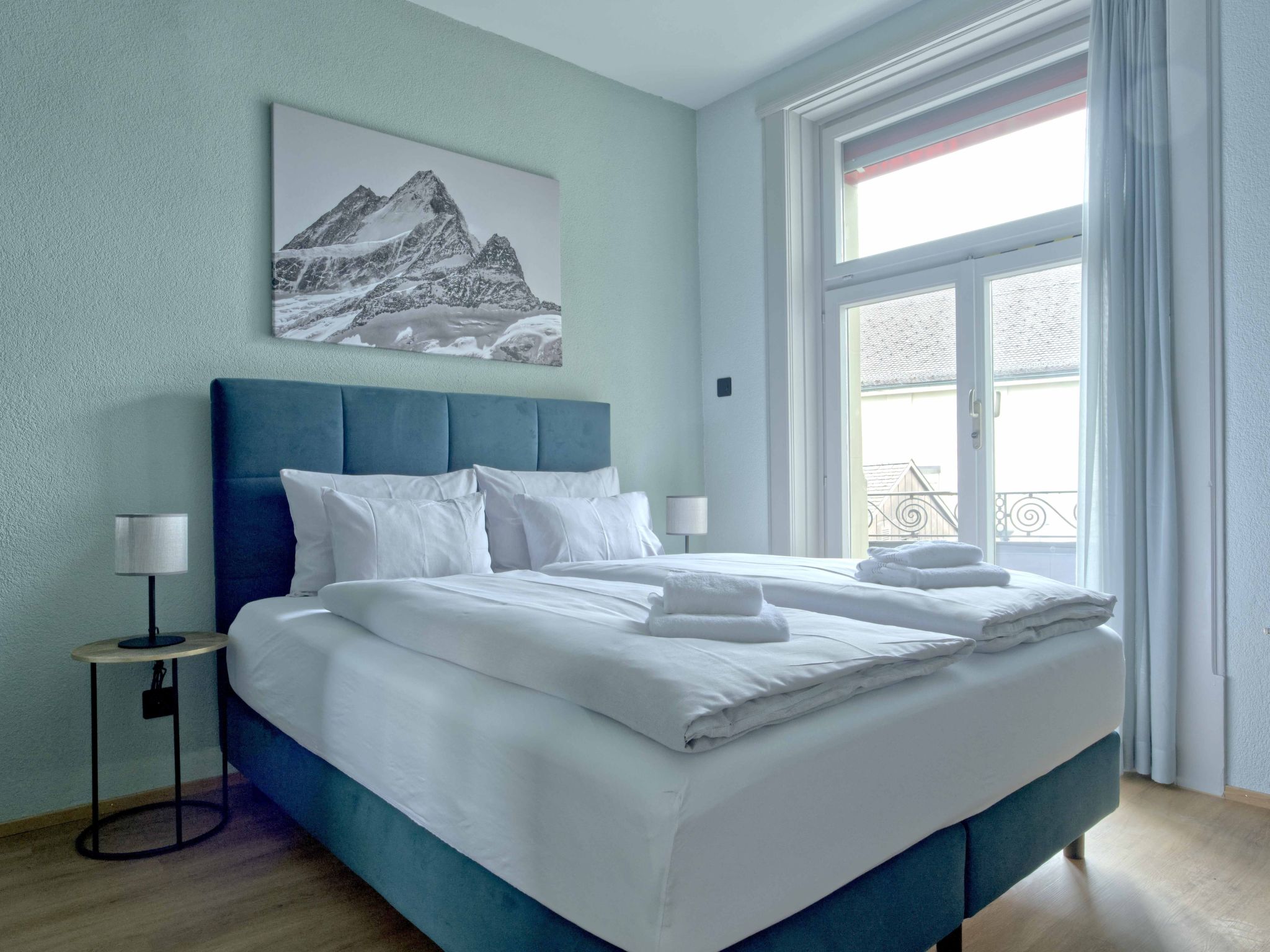 BANK House Suite 204 Accommodation in Interlaken