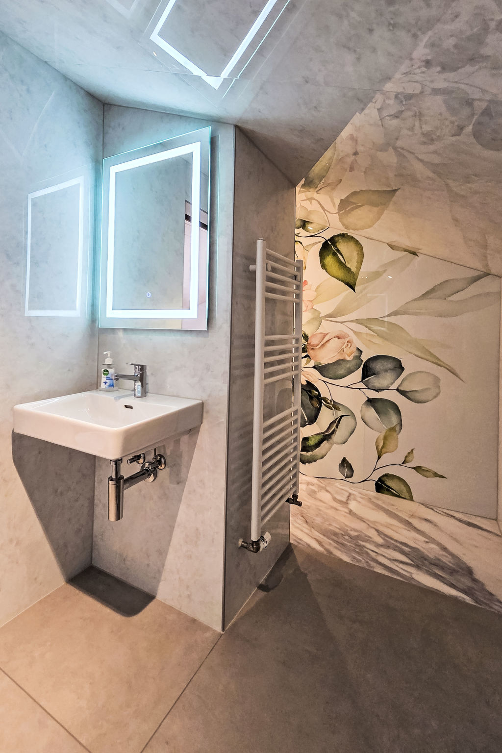 Photo of LiloTopMountainView