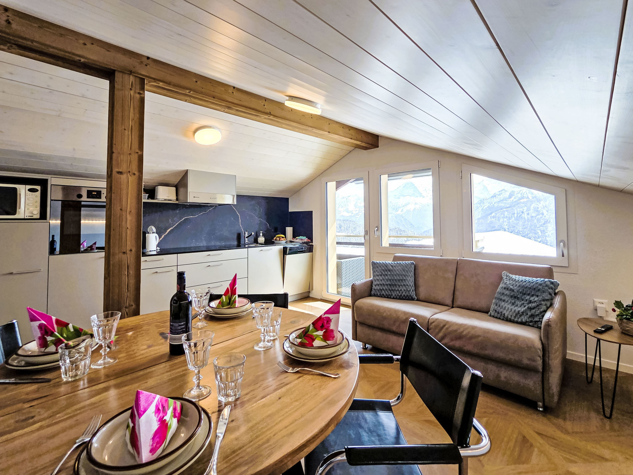 Photo of LiloTopMountainView