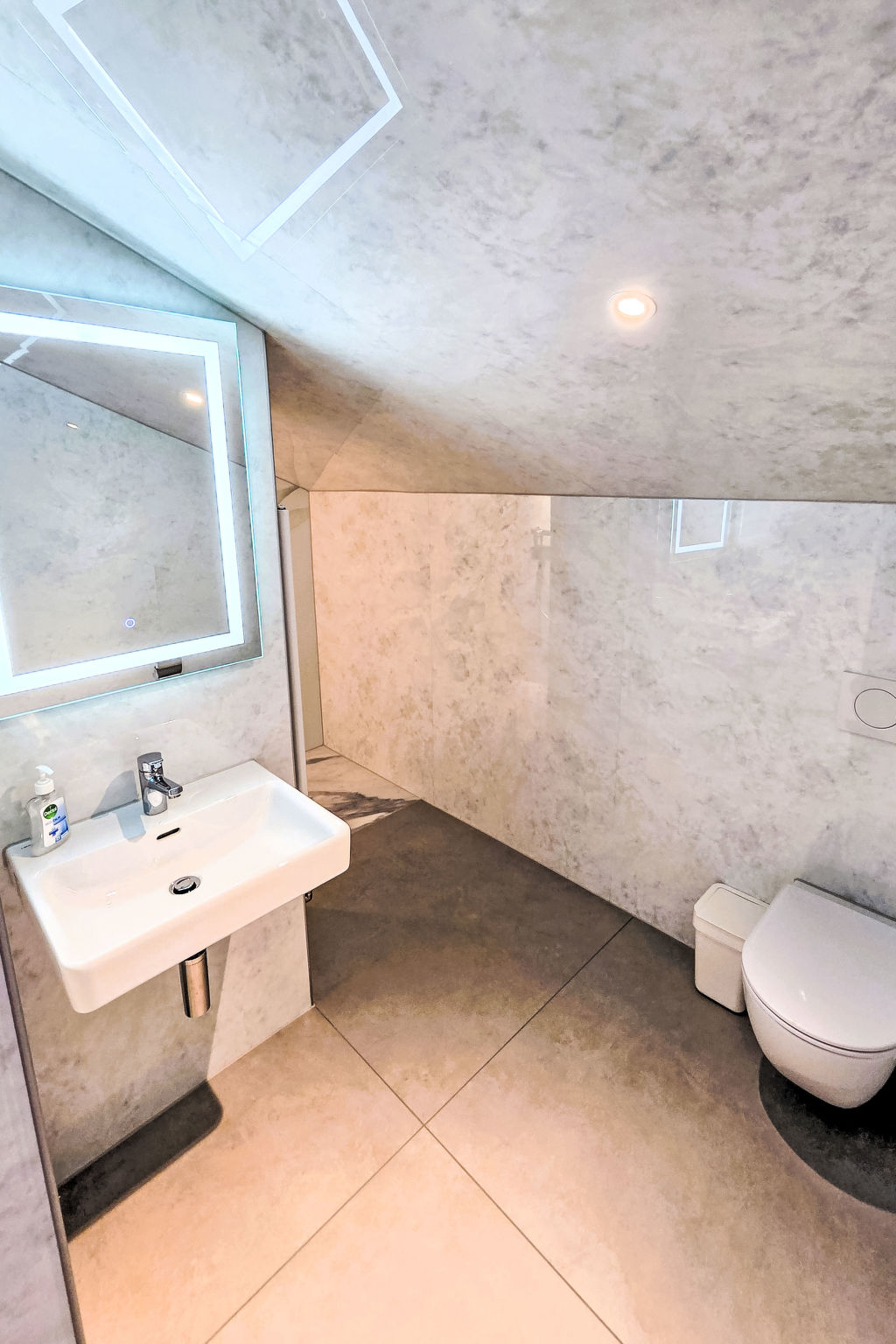 Photo of LiloTopMountainView