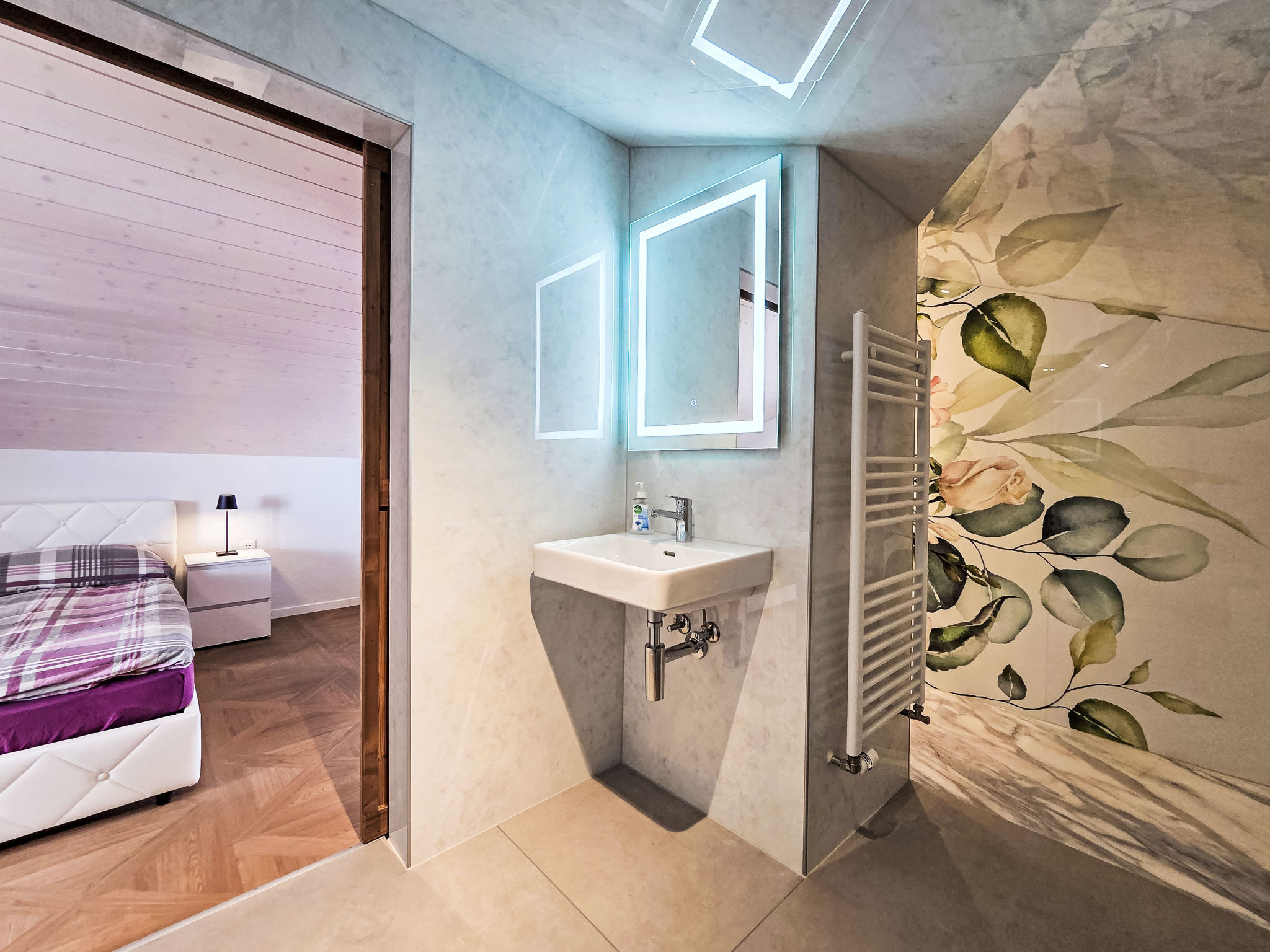 Photo of LiloTopMountainView