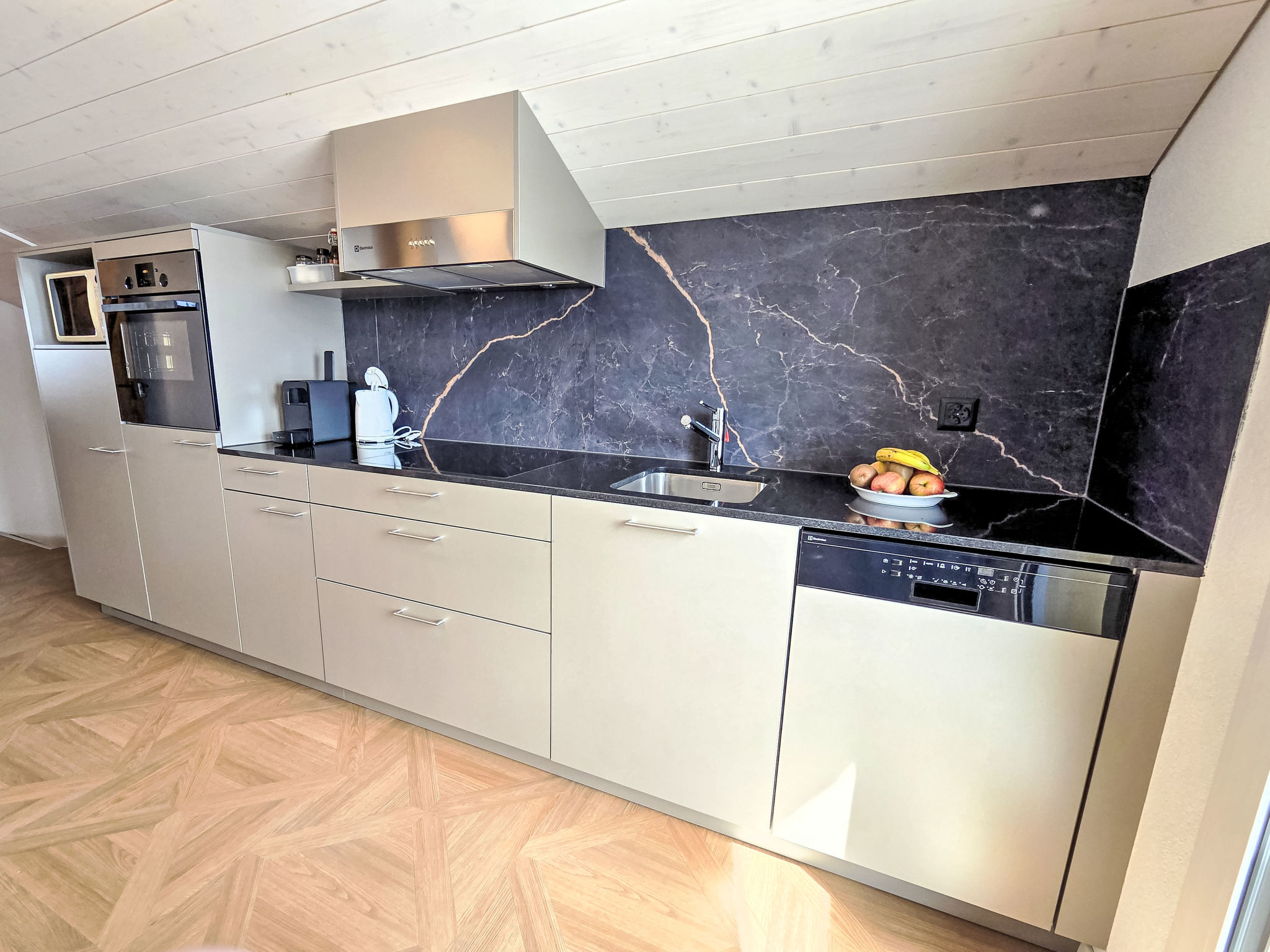 Photo of LiloTopMountainView