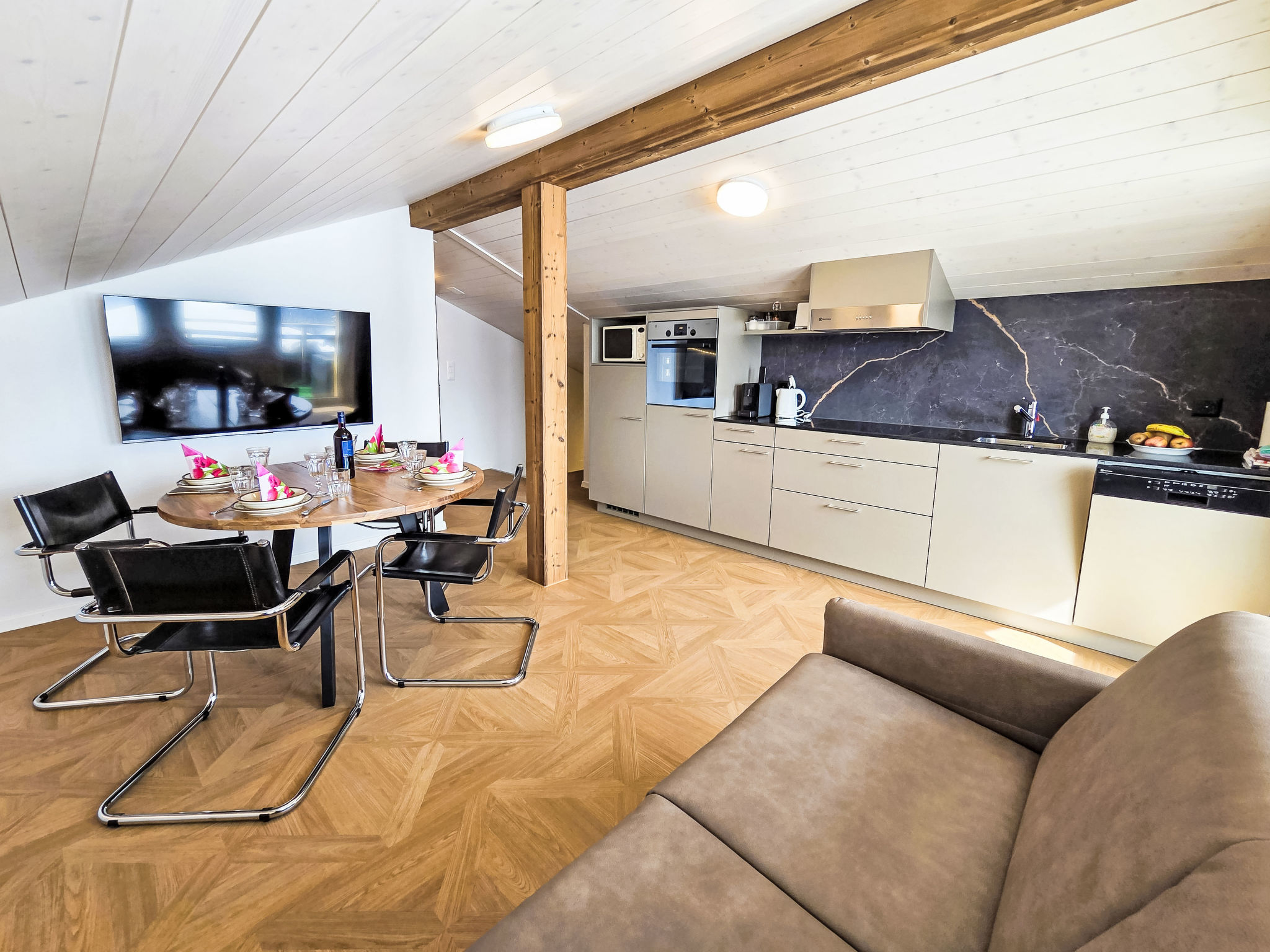 Photo of LiloTopMountainView