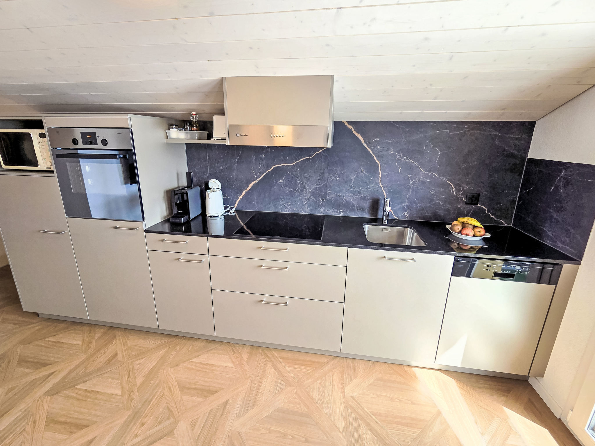 Photo of LiloTopMountainView