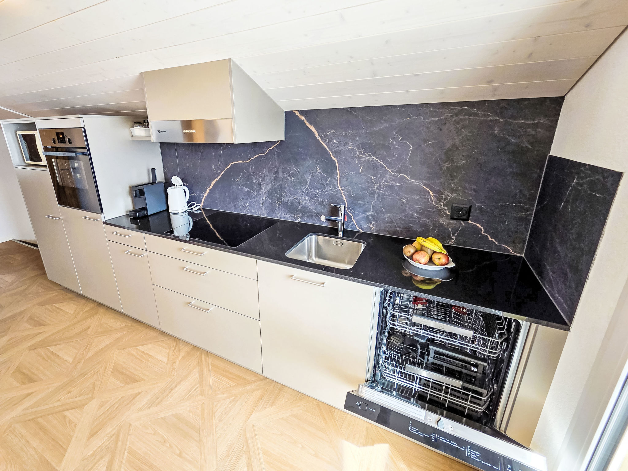 Photo of LiloTopMountainView