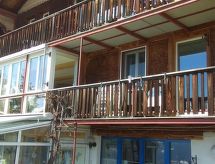 Intiem appartement met berg- en meerzicht in Beatenberg - thumbnail 2