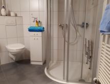 Intiem appartement met berg- en meerzicht in Beatenberg - thumbnail 3