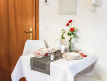 Knus chalet-appartement voor 2 aan de piste in Grindelwald - thumbnail 5