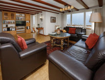 Chalet Shangri La: Rustiek Genieten aan de Skipiste en Golfbaan in Grindelwald - thumbnail 6