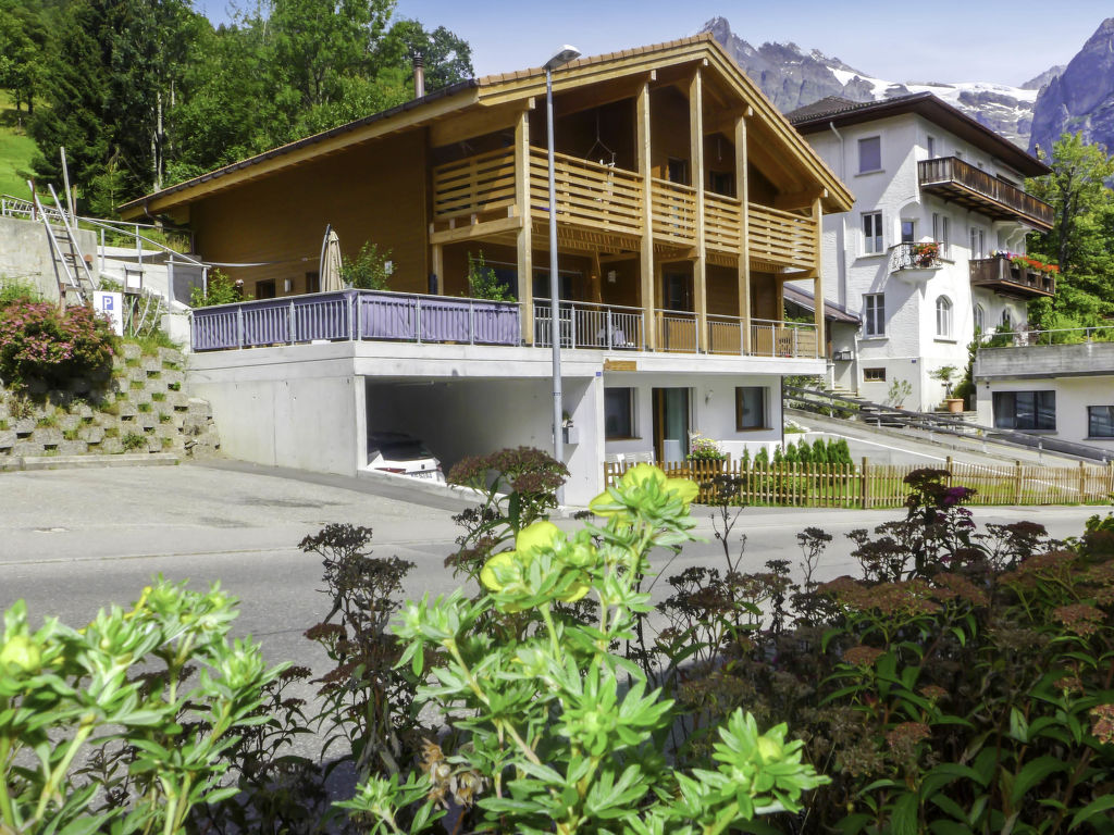 Appartement Chalet La Muntaniala in Zwitserland