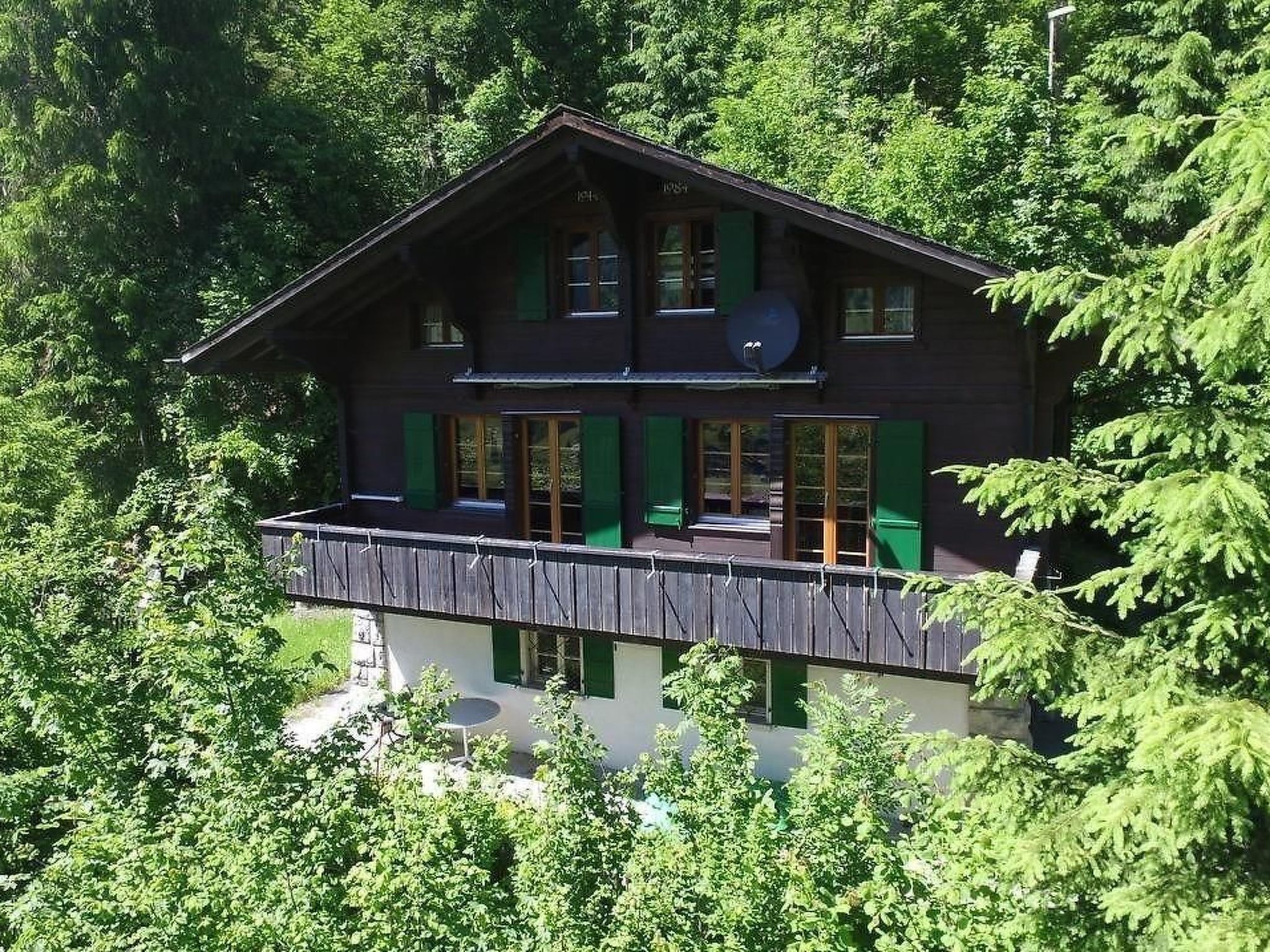 Chalet Tannegüetli Villa in Grindelwald