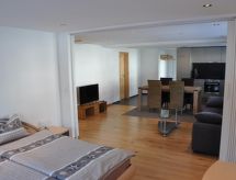 Authentiek chalet in Grindelwald, 70m², tuin, 4 minuten van de piste - thumbnail 4