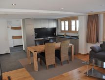 Authentiek chalet in Grindelwald, 70m², tuin, 4 minuten van de piste - thumbnail 5