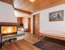 Vrijstaand chalet in Grindelwald met bergzicht, open haard en terras - thumbnail 5
