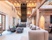Chalet Andra: Luxe vrijstaand chalet voor 8 personen aan de skipiste in Grindelwald - thumbnail 2