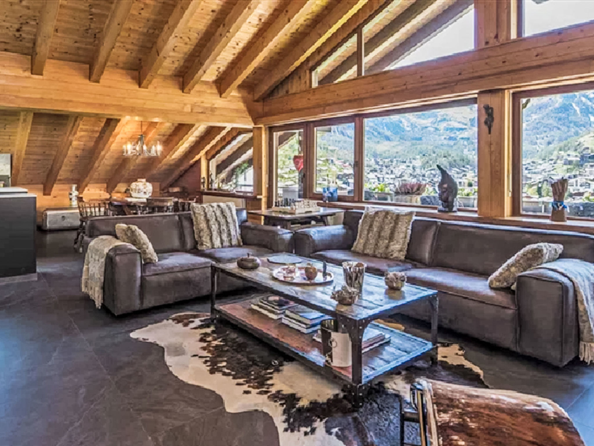 Antara in Grindelwald - Drinnen