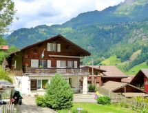 Zonnig 3-persoons appartement in Lauterbrunnen met uitzicht op de bergen - thumbnail 1